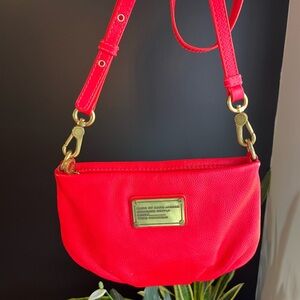 Hot Pink Marc Jacob’s Crossbody Purse